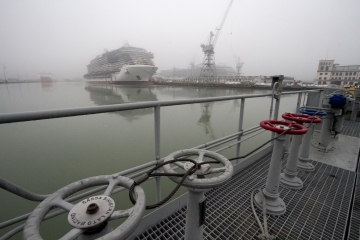 007-katia-bonaventura-photojournalism-coin-cerimony-fincantieri-monfalcone
